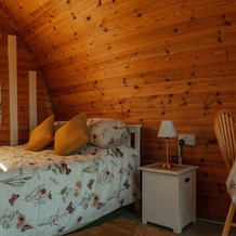 Glamping in Wiltshire the Green Knoll is a Charm, Malmesbury — photo 2