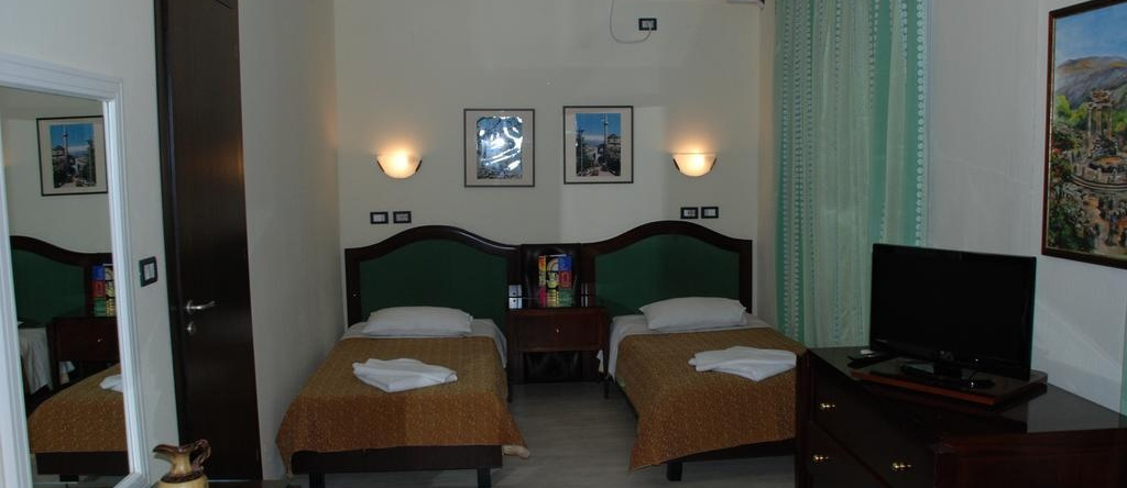 Cajupi Hotel, Gjirokaster — photo 1