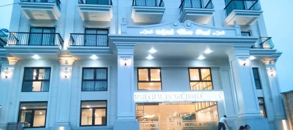 Minh Chau Pearl Hotel And Spa, Ван Дон — фото 1