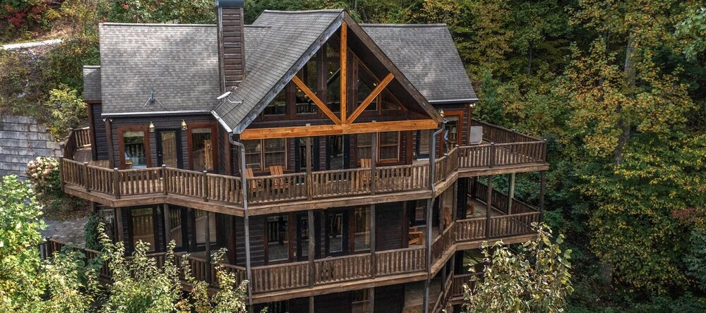 Cabin W/ Hot Tub, Theater & Views - Sleeps 22, Уэрс Вэлли — фото 1