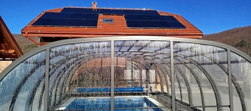 Villa Brusiana With Heated Pool, 布鲁沙内 — 照片 1