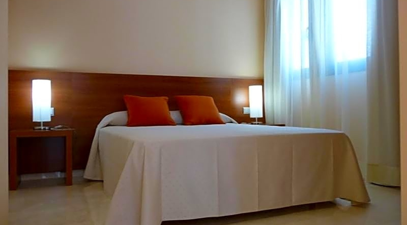 Hotel Verti, 莱斯弗兰克塞斯德尔巴列斯 — 照片 1