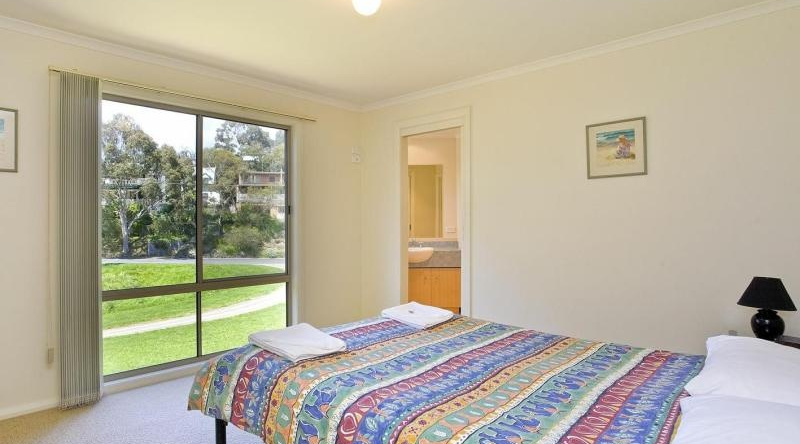 The Boulevard, Lorne — photo 1