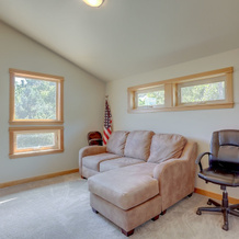 Hutson's Bridgeview **30 Day Minimum** 4 Bedroom Home by RedAwning, Hood River — photo 5