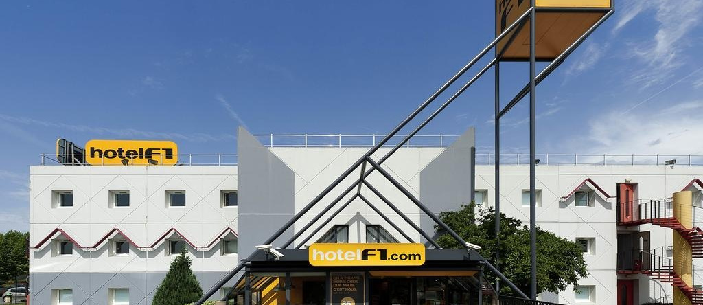 hotelF1 Reims Tinqueux, 坦克 — 照片 1
