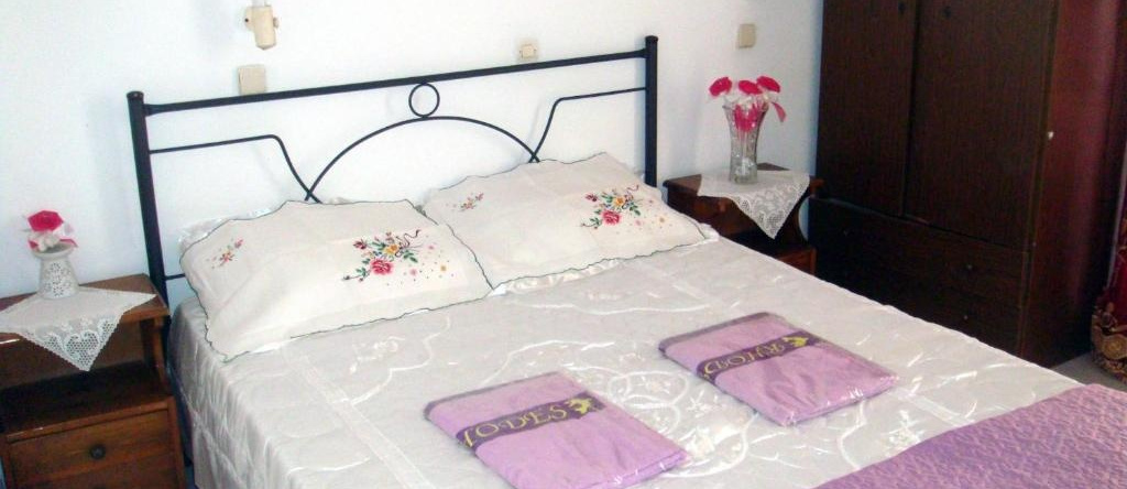 Merryland Studios & Apartments, Кремасти — фото 1