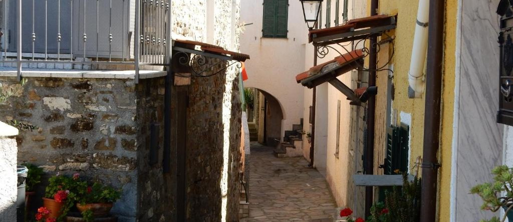 Casa Romantica in Liguria, Testico — photo 1