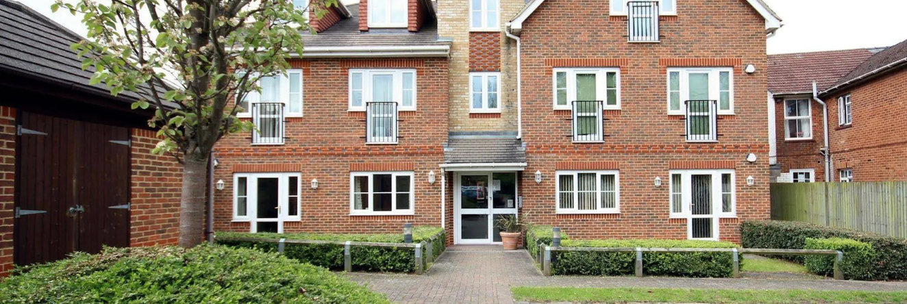 Berkshire Rooms - Basingstoke, Бейсингсток — фото 1
