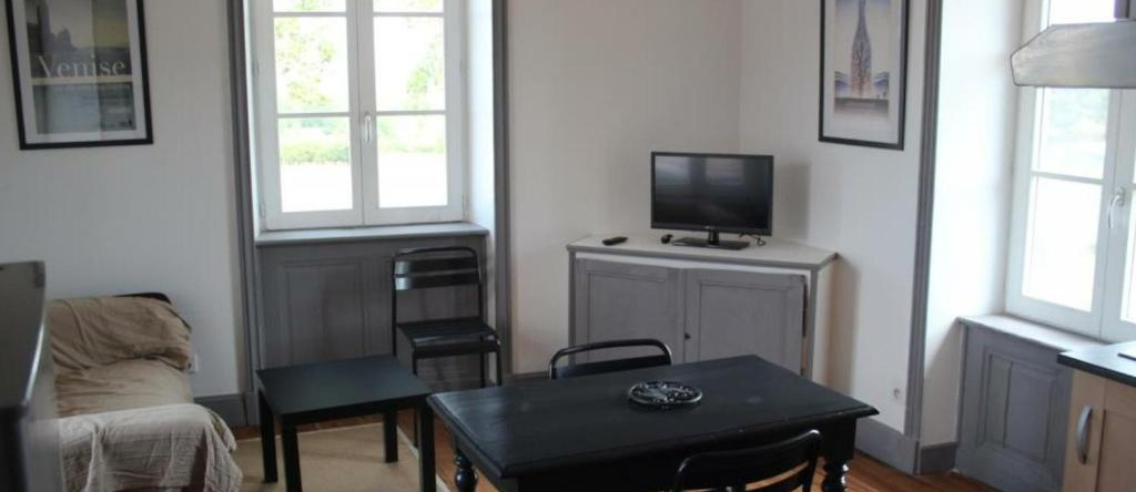 Gîte Saint-André-d'Apchon, 2 pièces, 2 personnes - FR-1-496-142, 圣安德烈-达普雄 — 照片 1