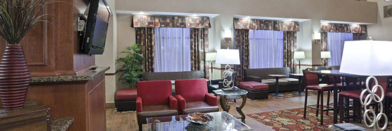 Hampton Inn & Suites Toledo-Perrysburg, Россфорд — фото 1