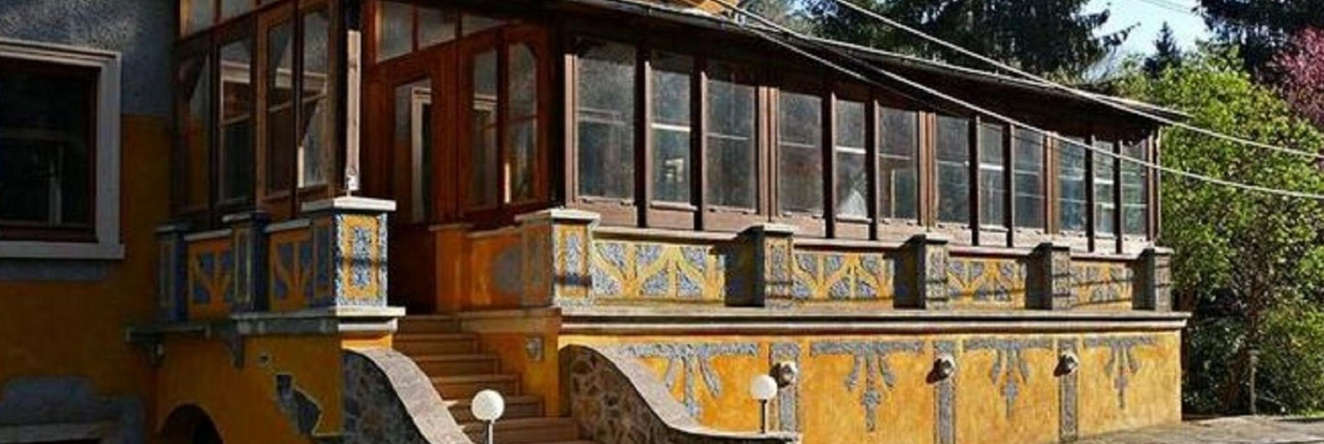 Exclusive Apartment in an art Nouveau Villa, 大希尔马 — 照片 1