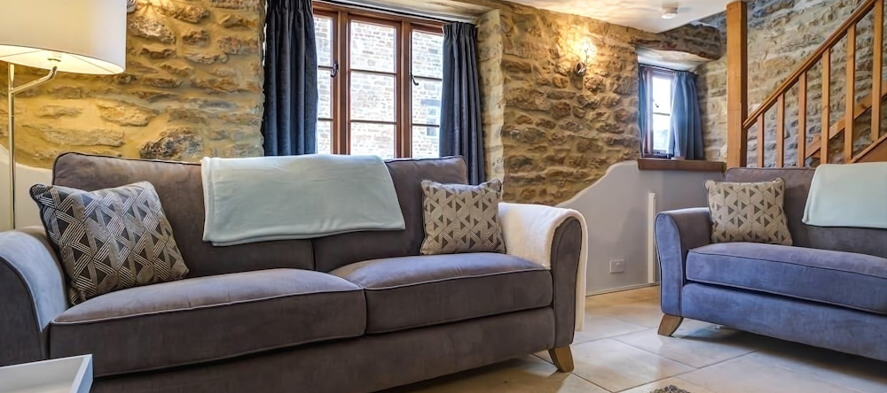 Hollytree Cottage, Chipping Norton, Hook Norton — photo 1