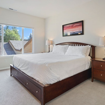 Old Mill Magic 2 Bedroom Townhouse by RedAwning, Bend — photo 4