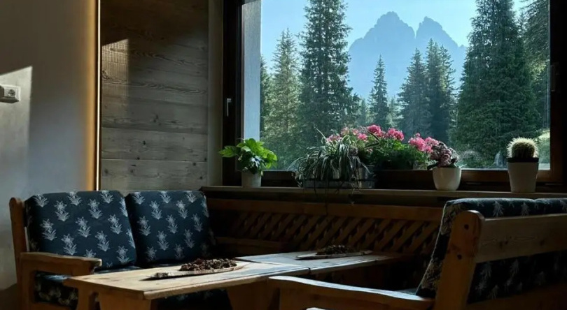 Hotel Dolomiti Des Alpes, 奥龙佐迪卡多雷 — 照片 1