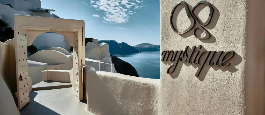 Mystique, a Luxury Collection Hotel, Santorini, Oia — photo 1