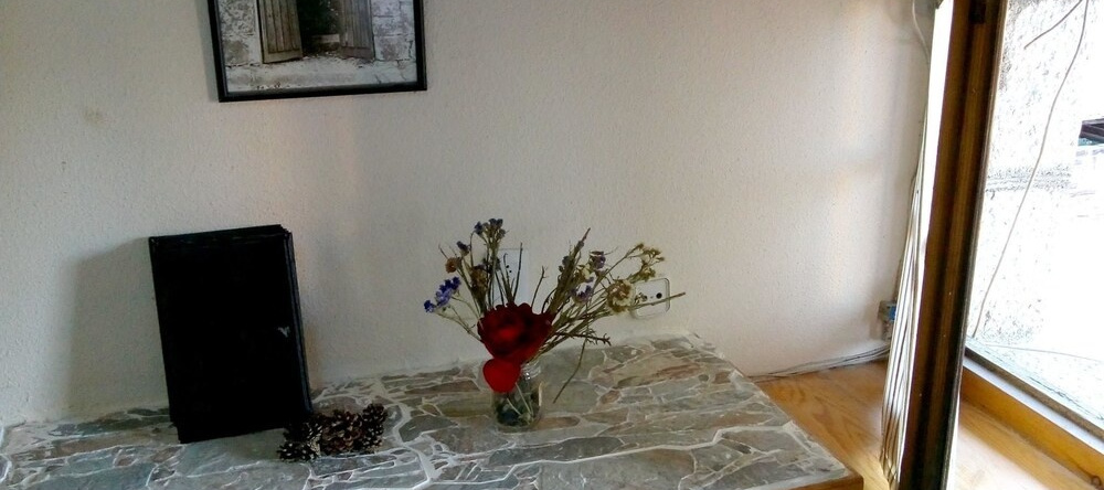 Apartment With one Bedroom in Cercedilla, With Wonderful City View - 7, 切尔塞迪利亚 — 照片 1