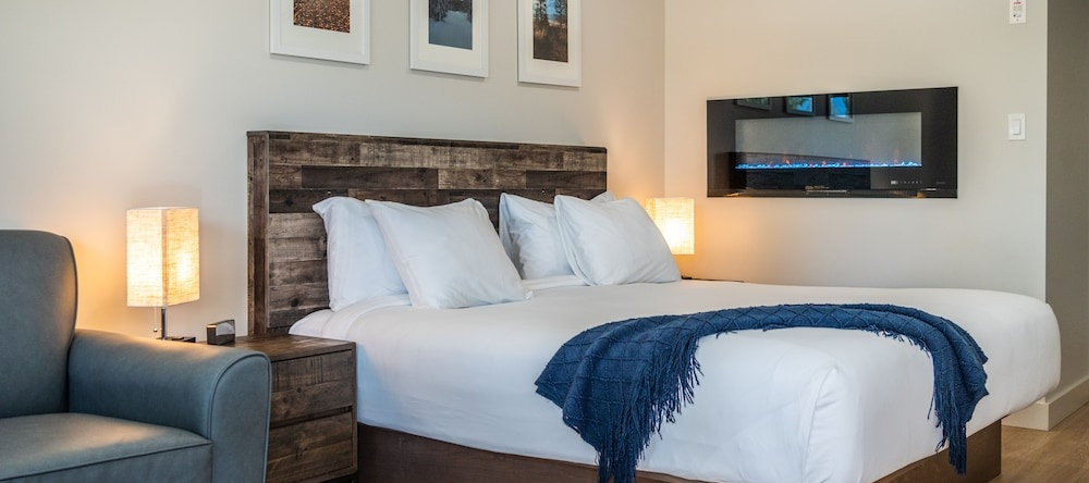 Rooms at Riveredge, Golden — photo 1