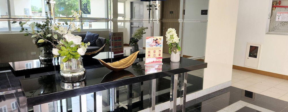 Colin's Suite at Hope Residences, Trece Martires — photo 1