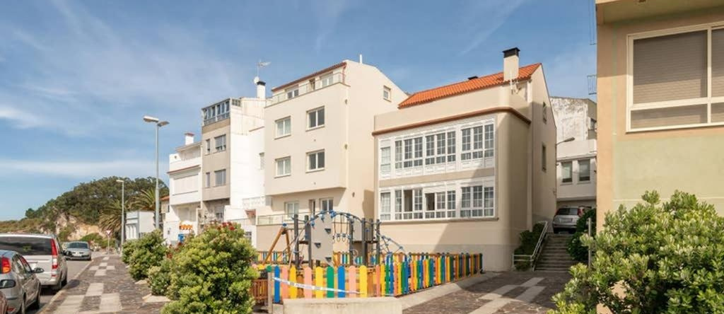 casa en corme encima del mar, 科尔梅-波尔图 — 照片 1