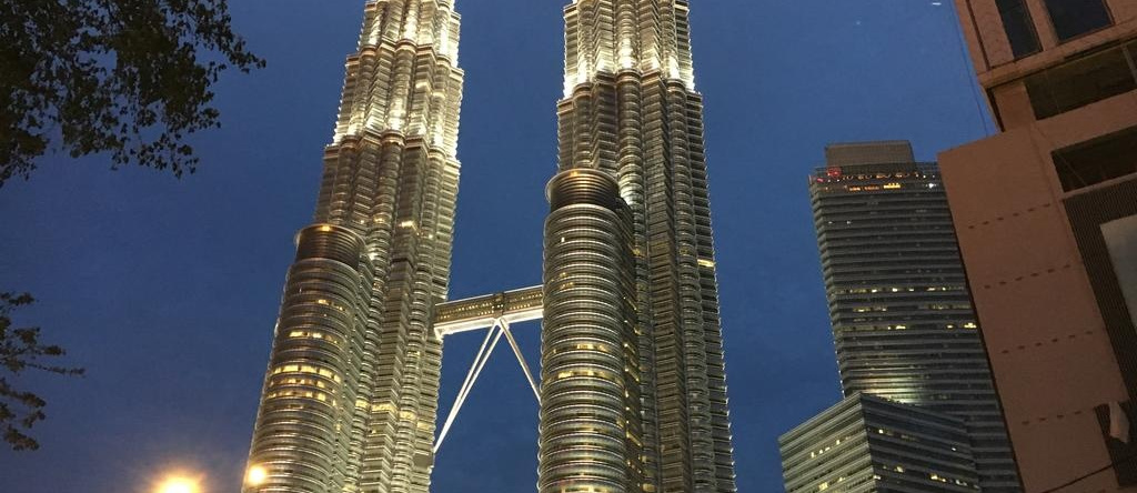 Hotel Stripes Kuala Lumpur, Autograph Collection, Kuala Lumpur — photo 1