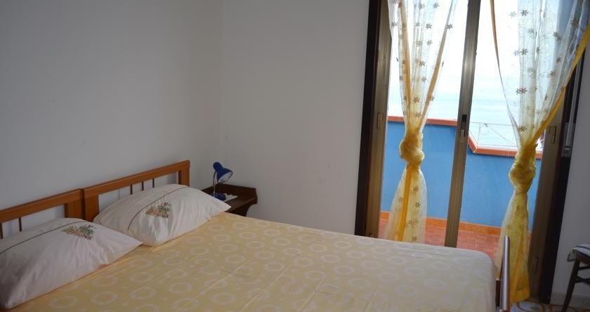 La Scogliera B&B, Форца д'Агро — фото 1