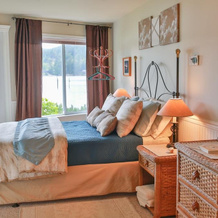 Beach House Salt Spring, Salt Spring Island — photo 4