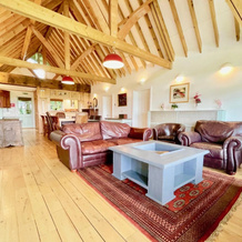 House On The Brooks South Downs West Sussex Sleeps 14, Колдуолтем — фото 4