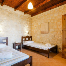 Stone Holiday Home in Lagkada with Garden Offering Sea Views, 拉格卡达 — 照片 4