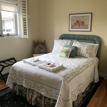 Modern Bungalow Bed and Breakfast, 贝尔维尔 — 照片 3