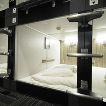 Leo Yu Capsule Hotel Funabashi, Фунабаши — фото 5