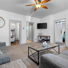 Small Town Retreat- 5Br- Movie Theater Room, Оконто — фото 3