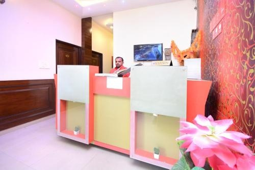 OYO 29166 Hotel Natures Resort, 卡拉安布 — 照片 1