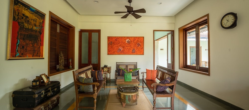 Amã Stays & Trails Pathiramanal Villa, Alappuzha, Мухамма — фото 1