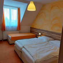 Pension Claudia, Voesendorf — photo 4