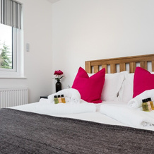 Park View- Close to East Surrey Hospital- Self Contained 2 bed, Salfords — photo 4