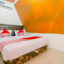 Hotel O Ratu Pantai, 佩拉布汉拉图 — 照片 5