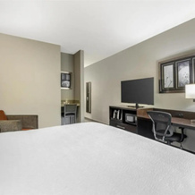 Best Western Plus Lees Summit Hotel  Suites, Lees Summit — photo 4