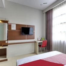 OYO 90973 Hotel Karunia Pkpri Grobogan, 普沃达迪 — 照片 3