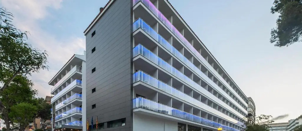 Hotel Best San Francisco, 萨洛 — 照片 1
