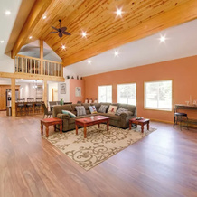 Spacious House on Half Acre < 3 Mi to Beach!, 肖尔伍德-塔山-哈伯特 — 照片 2
