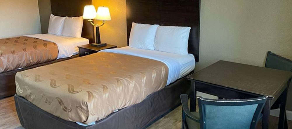Suburban Extended Stay Hotel, St. Andrews — photo 1