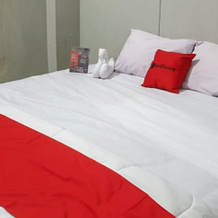 Reddoorz @ Hotel Yaki Mamuju, Мамуджу — фото 3
