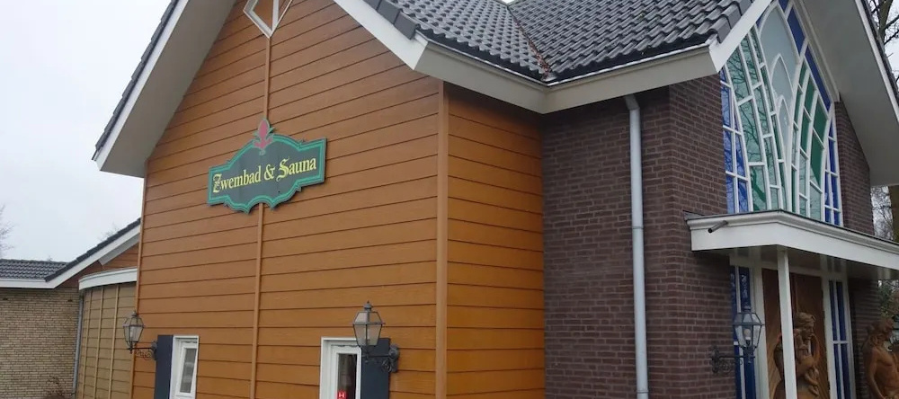 Chalet In Voorthuizen With Indoor Pool, Фортхаузен — фото 1