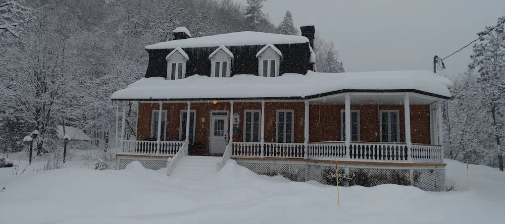 Auberge Du Sault-A-La-Puce, Chateau-Richer — photo 1