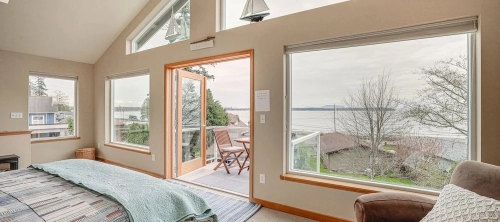 Beautiful Birch Bay Retreat w/ Deck & Fire Pit!, 布兰 — 照片 1