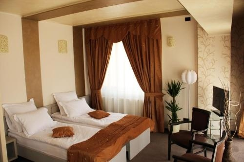Enigma Pension, Тыргу-Жиу — фото 1