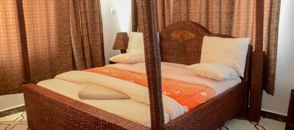 Vamos Hotel Mafinga, Иринга — фото 1
