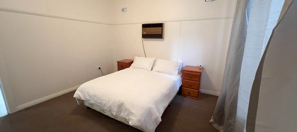 Pet Friendly 2 Bedroom Cottage with Yard, 格拉夫顿 — 照片 1