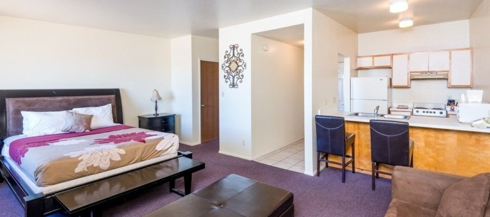 American Regency Suites, 谢拉维斯塔 — 照片 1