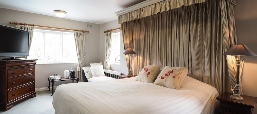 Chequers Hotel, Пулборо — фото 1